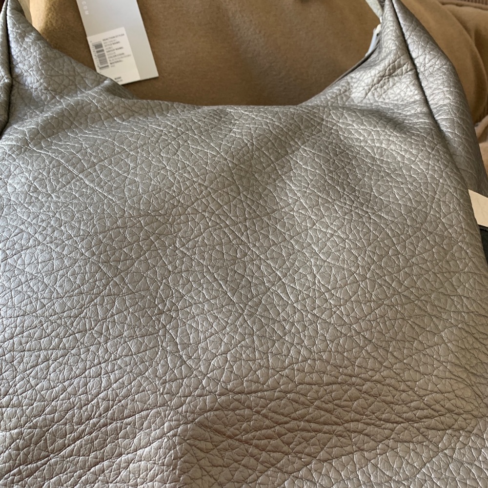 Handbag - Picture 7 of 8